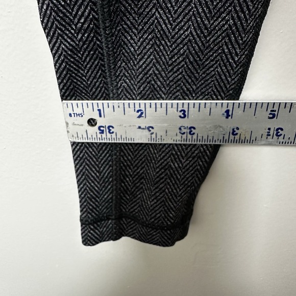 Lululemon Gray Women's Leggings‎ Size 4 - Picture 5 of 9